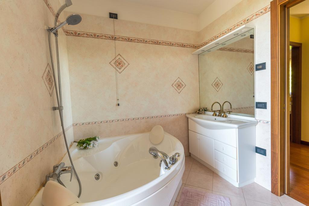 Maryhouse Villa Борсо дел Грапа Екстериор снимка